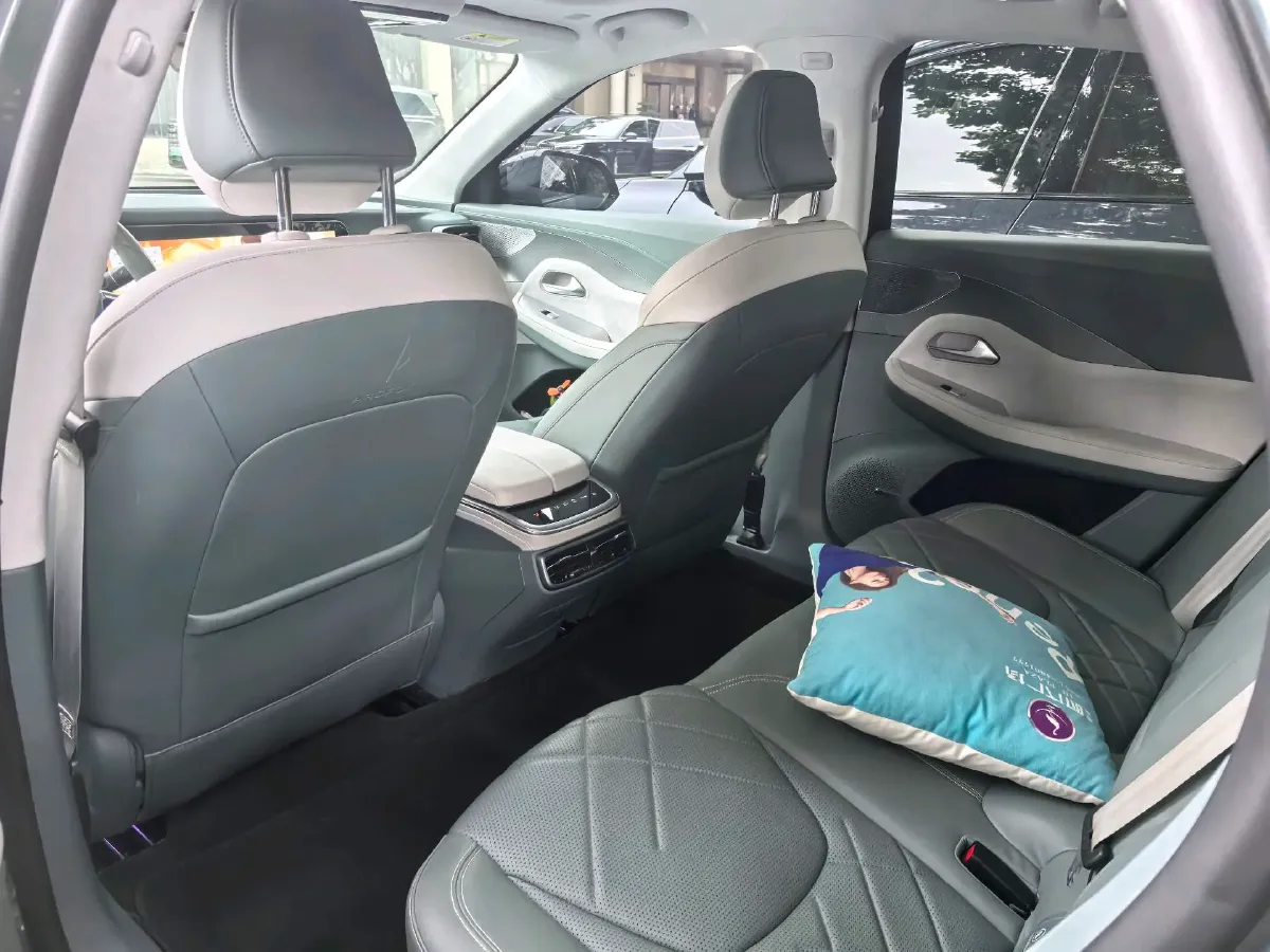2023 ARCFOX αS BEV 93.6KWH,autocango,china used car exporter,china ev exporter,chinese used car exporter,chinese used ev exporter