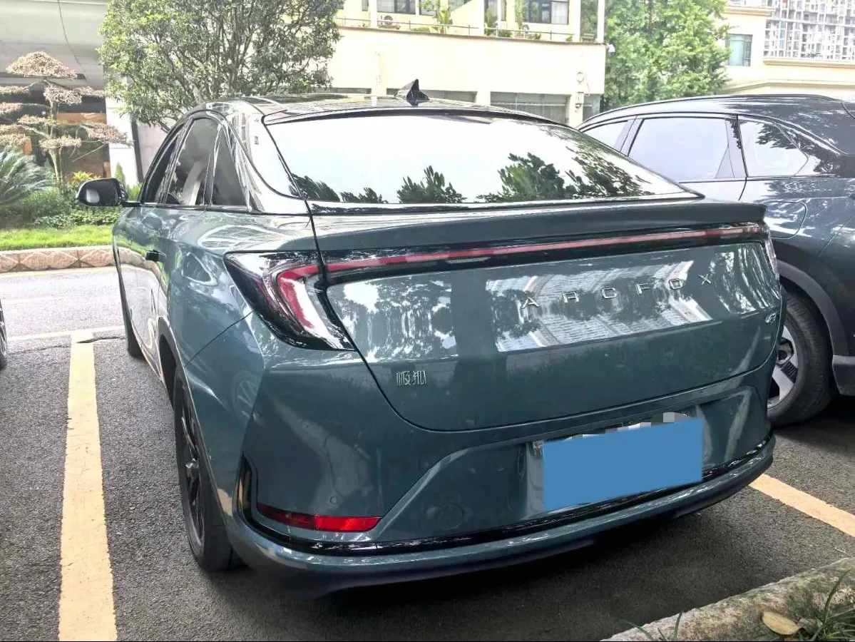 2023 ARCFOX αS BEV 93.6KWH,autocango,china used car exporter,china ev exporter,chinese used car exporter,chinese used ev exporter