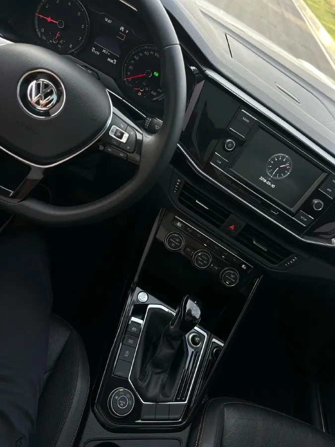 2019 MINI CLUBMAN 1.5T 102HP L3 6AT,autocango,china used car exporter,china ev exporter,chinese used car exporter,chinese used ev exporter