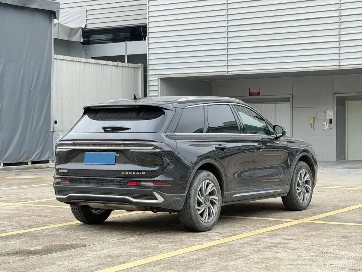 2023 Lincoln Corsair 2.0T 261HP L4 8AT,autocango,china used car exporter,china ev exporter,chinese used car exporter,chinese used ev exporter
