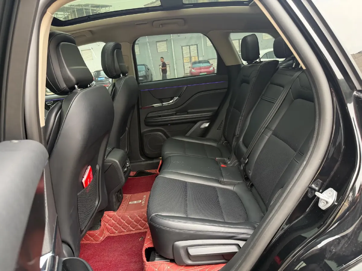 2023 Lincoln Corsair 2.0T 261HP L4 8AT,autocango,china used car exporter,china ev exporter,chinese used car exporter,chinese used ev exporter