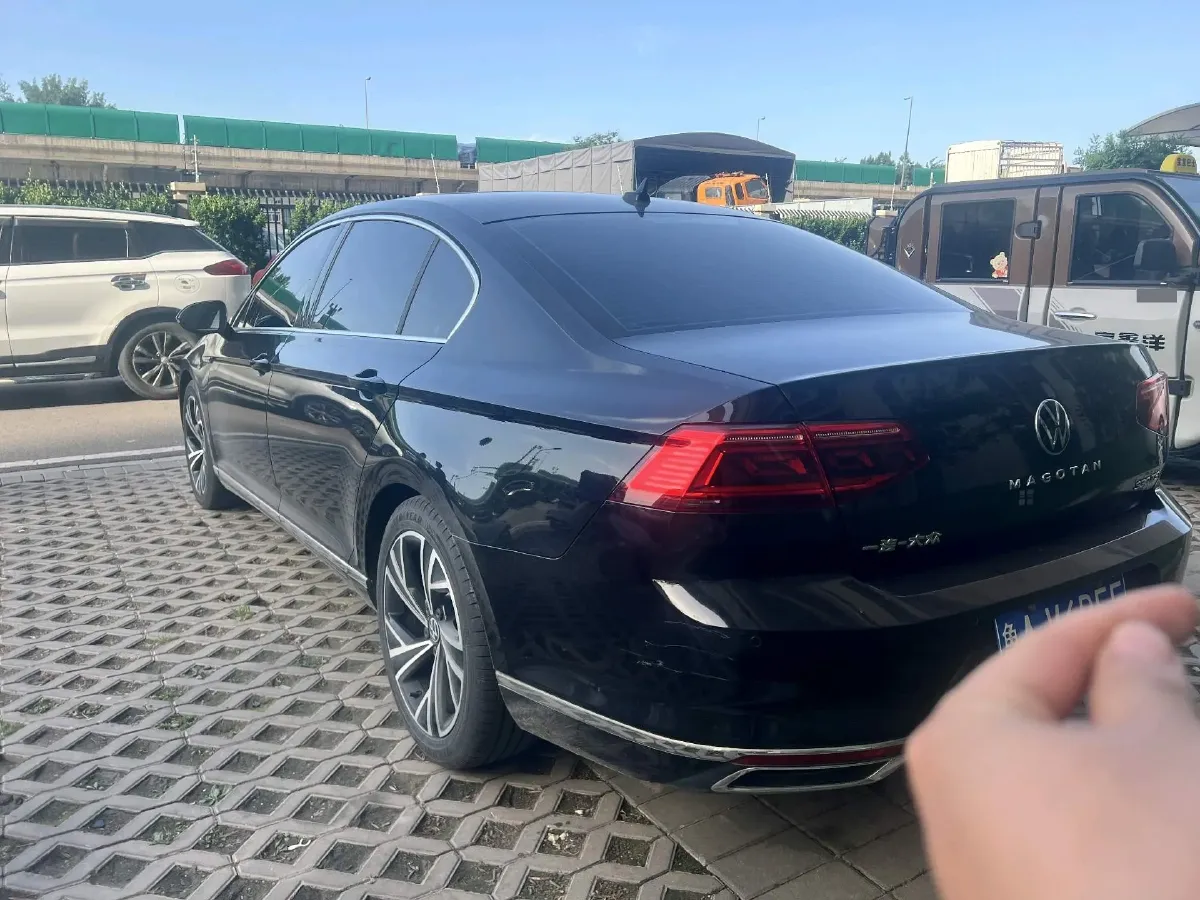 2020 Volkswagen Magotan 2.0T 186HP L4 7DCT,autocango,china used car exporter,china ev exporter,chinese used car exporter,chinese used ev exporter
