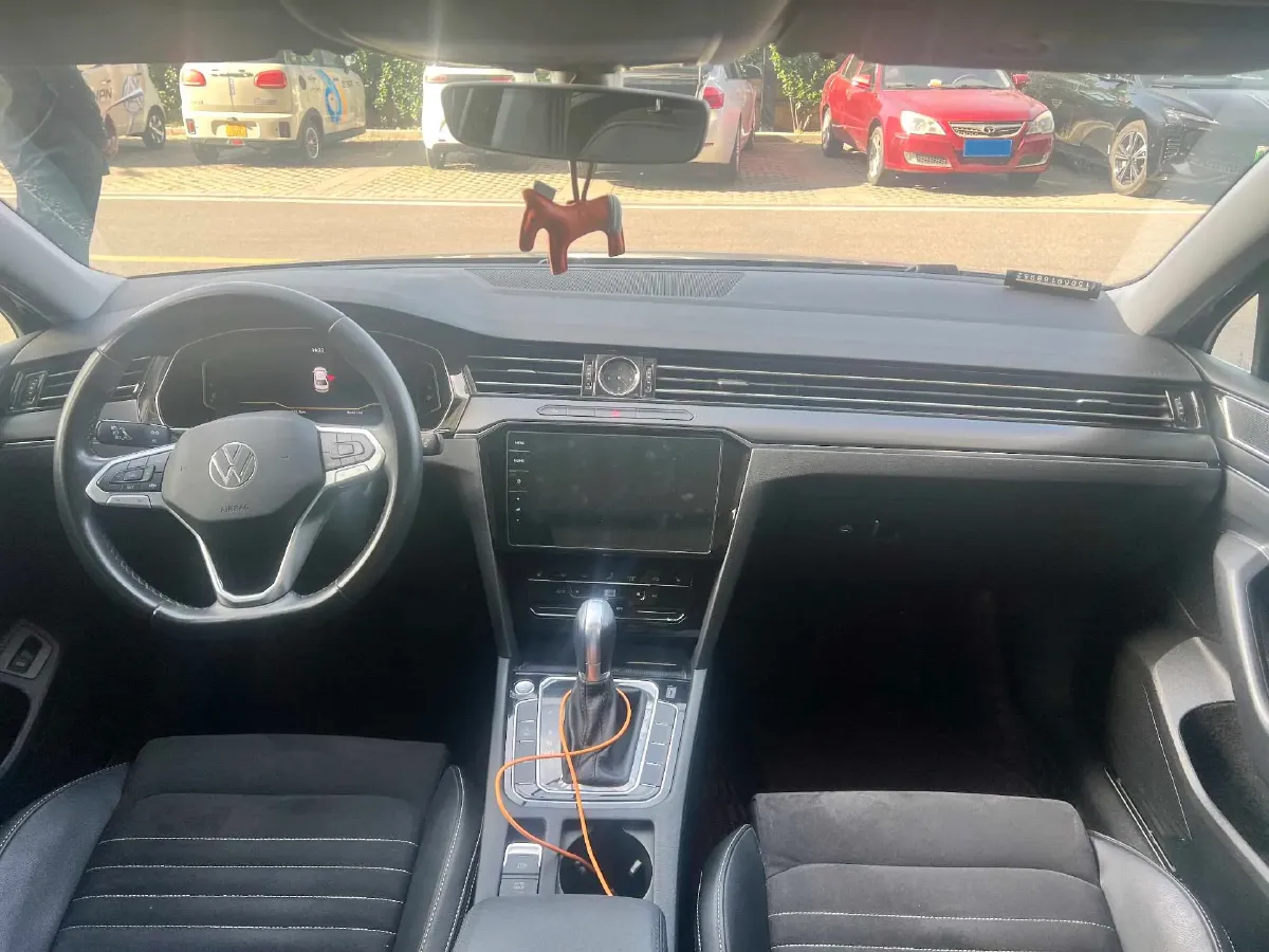 2020 Volkswagen Magotan 2.0T 186HP L4 7DCT,autocango,china used car exporter,china ev exporter,chinese used car exporter,chinese used ev exporter
