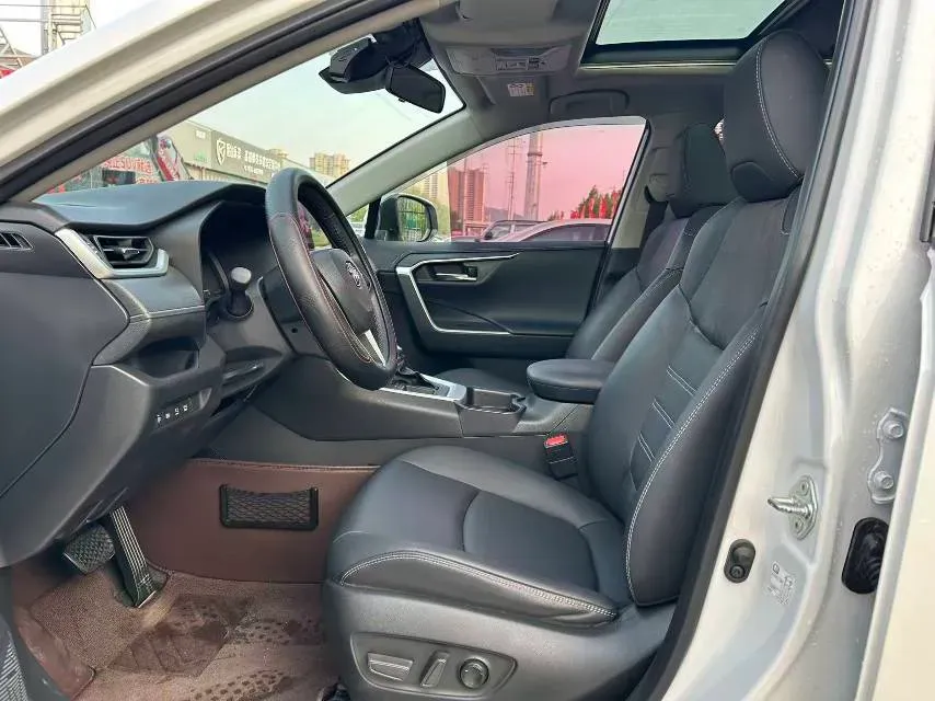 2023 Toyota RAV4 2.0L 171HP L4 CVT,autocango,china used car exporter,china ev exporter,chinese used car exporter,chinese used ev exporter