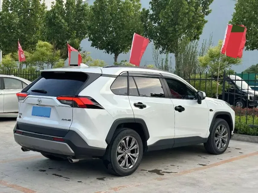 2023 Toyota RAV4 2.0L 171HP L4 CVT,autocango,china used car exporter,china ev exporter,chinese used car exporter,chinese used ev exporter
