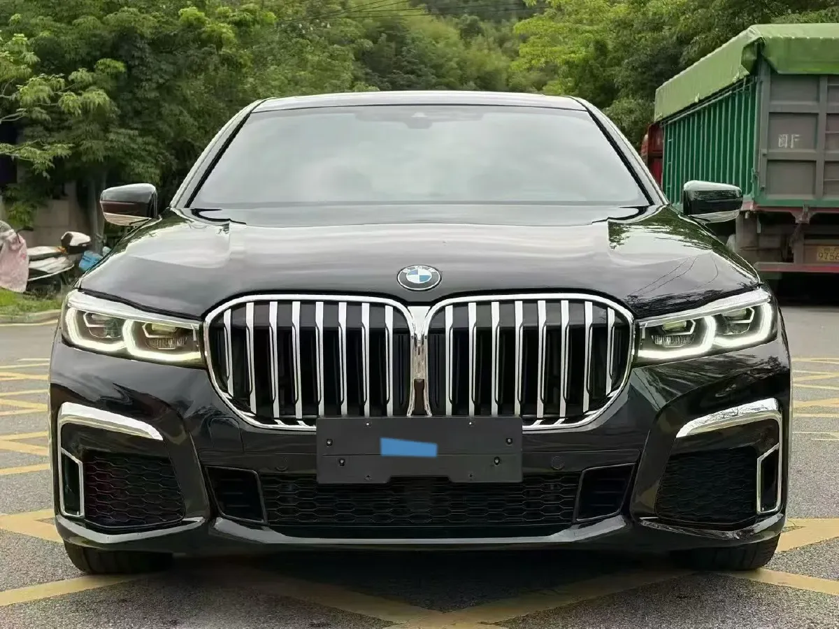 2019 BMW 7 Series 2.0T 265HP L4 8AT,autocango,china used car exporter,china ev exporter,chinese used car exporter,chinese used ev exporter