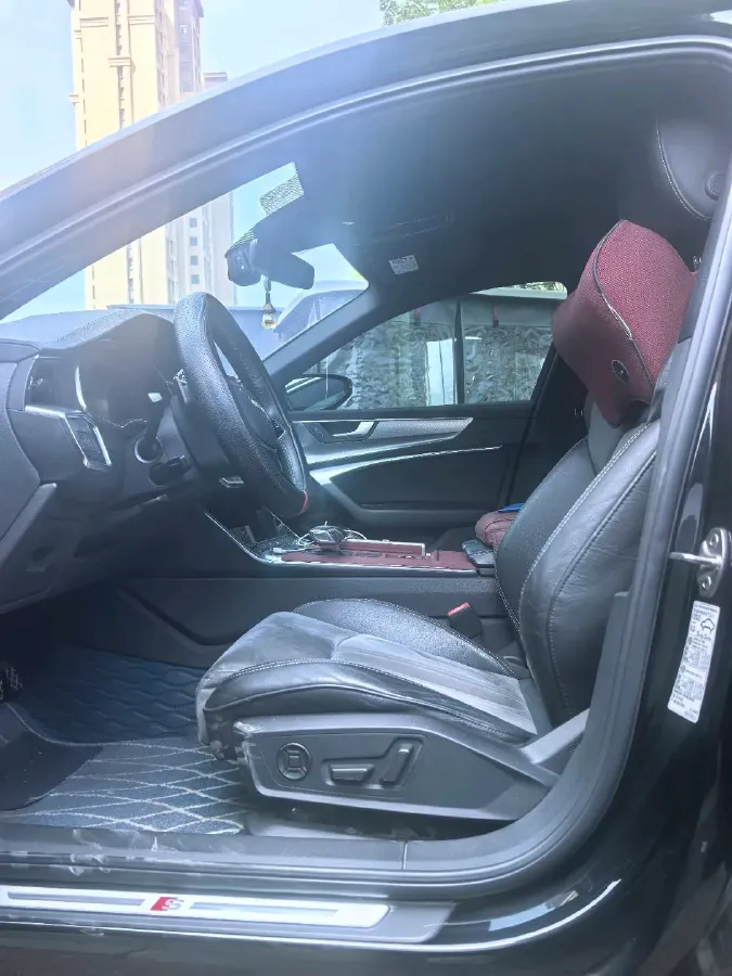 2020 Audi A6L 2.0T 224HP L4 7DCT,autocango,china used car exporter,china ev exporter,chinese used car exporter,chinese used ev exporter
