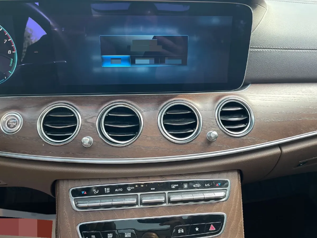 2023 Mercedes-Benz E Class 2.0T 211HP L4 9AT PHEV 25.4KWH,autocango,china used car exporter,china ev exporter,chinese used car exporter,chinese used ev exporter