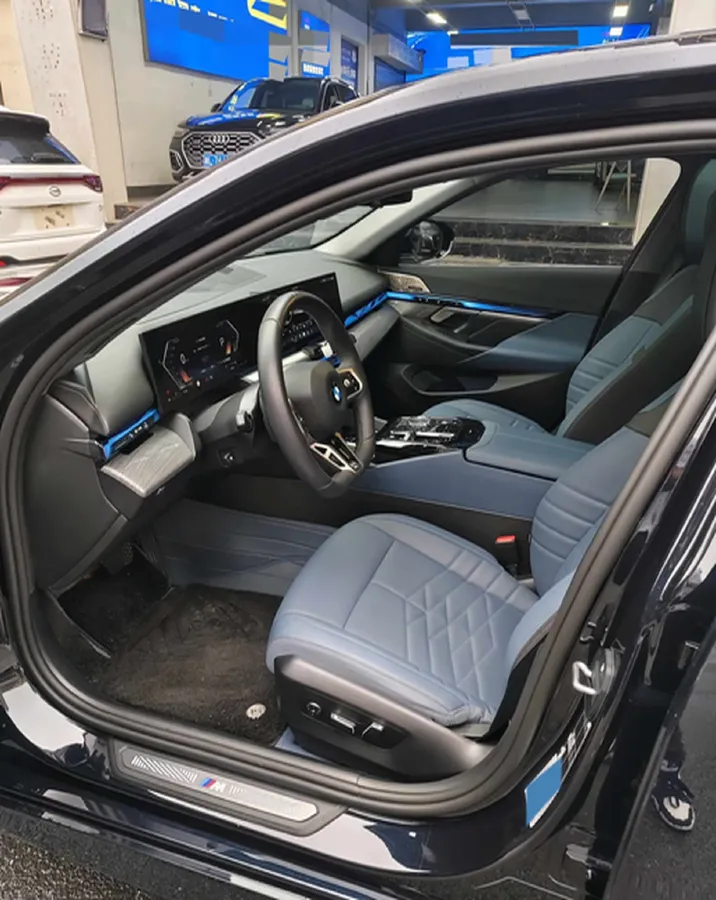 2024 BMW 5 Series 2.0T 258HP L4 8AT,autocango,china used car exporter,china ev exporter,chinese used car exporter,chinese used ev exporter