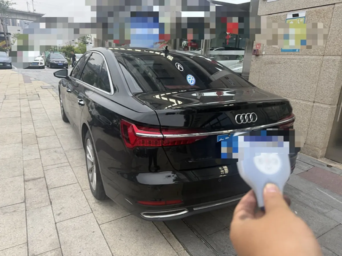 2020 Audi A6L 2.0T 190HP L4 7DCT,autocango,china used car exporter,china ev exporter,chinese used car exporter,chinese used ev exporter