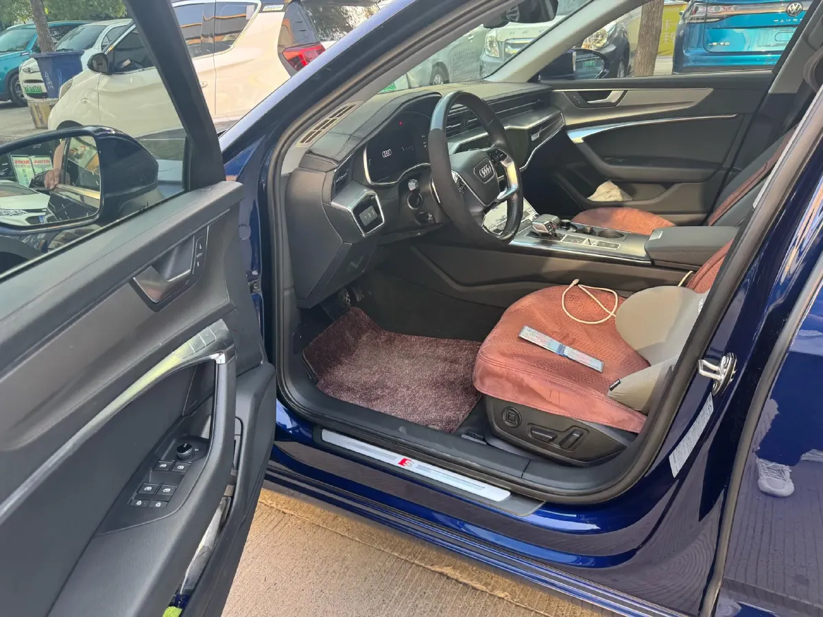2020 Audi A6 2.0T 190HP L4 7DCT,autocango,china used car exporter,china ev exporter,chinese used car exporter,chinese used ev exporter