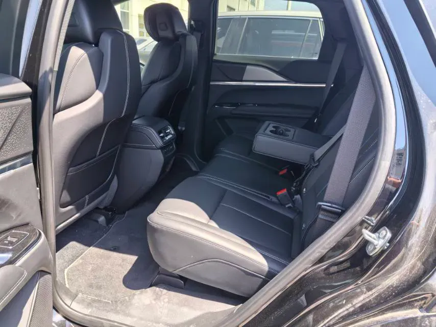 2026 Cadillac XT5 2.0T 237HP L4 9AT,autocango,china used car exporter,china ev exporter,chinese used car exporter,chinese used ev exporter
