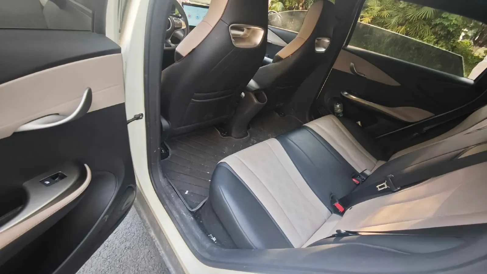 2024 BYD Dolphin BEV 44.928KWH,autocango,china used car exporter,china ev exporter,chinese used car exporter,chinese used ev exporter