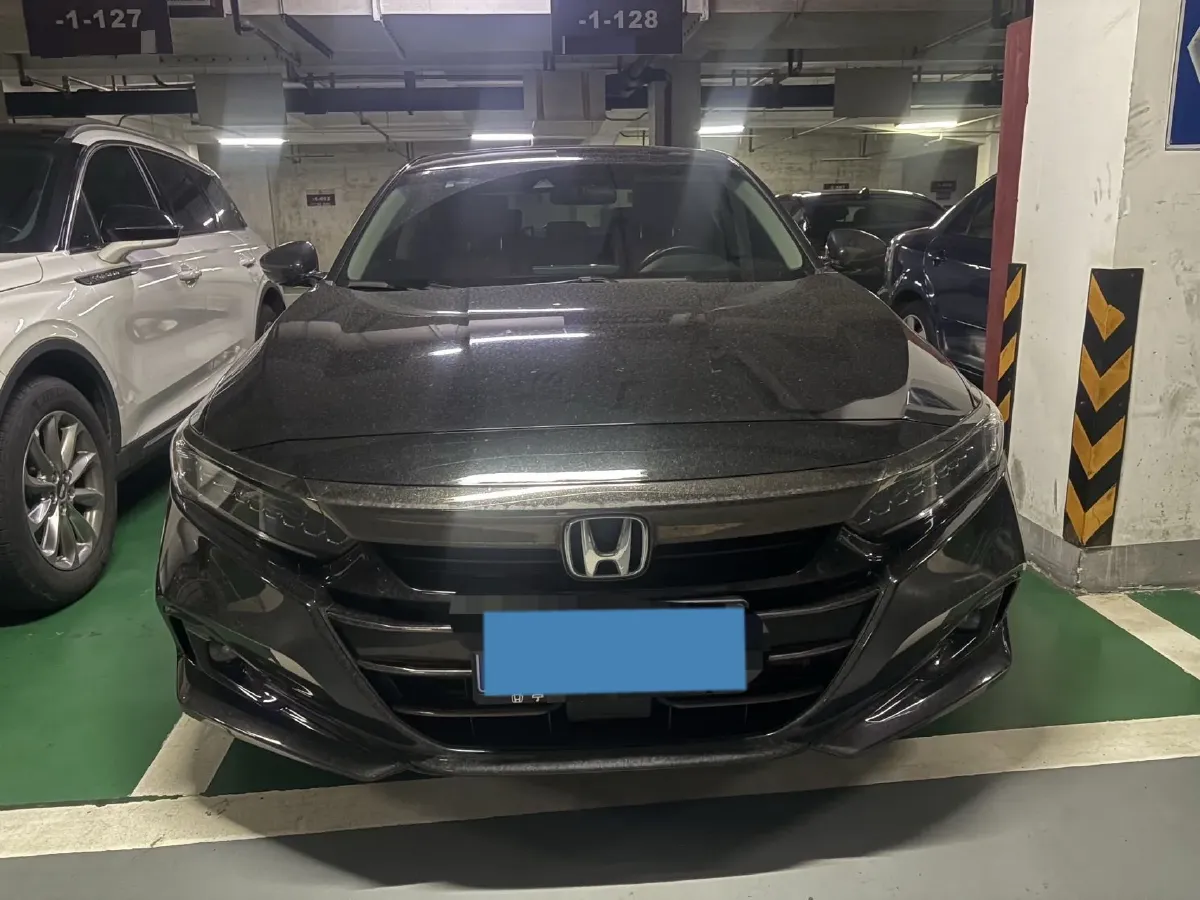 2022 Honda Accord 1.5T 194HP L4 CVT,autocango,china used car exporter,china ev exporter,chinese used car exporter,chinese used ev exporter