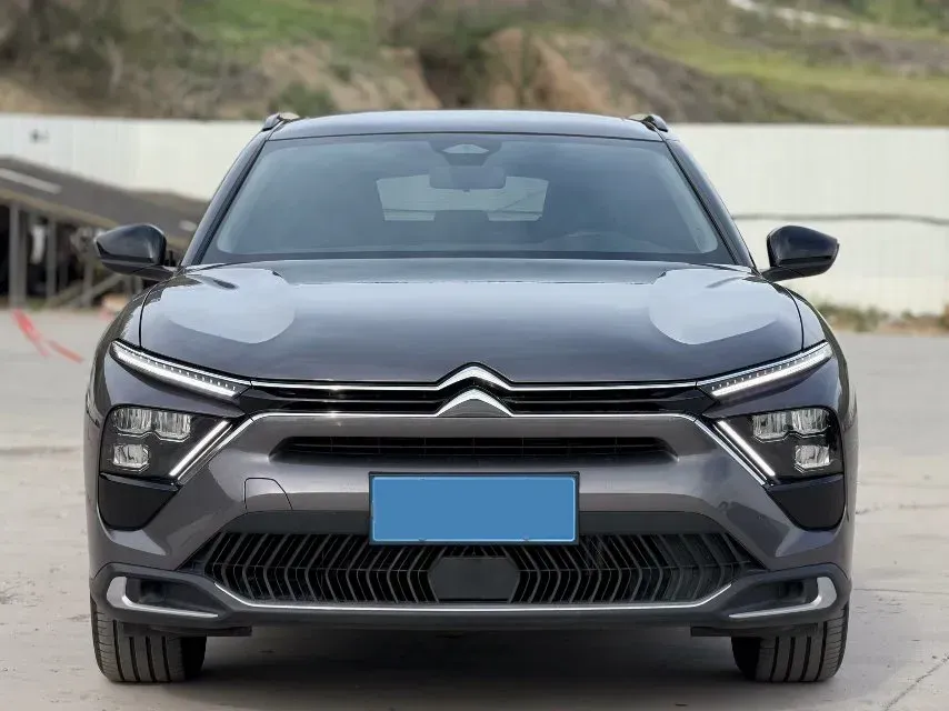 2023 Citroen C5 X 1.6T 175HP L4 8AT,autocango,china used car exporter,china ev exporter,chinese used car exporter,chinese used ev exporter