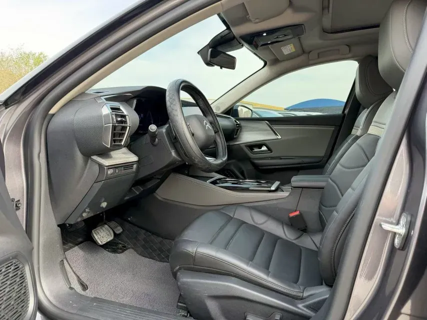 2023 Citroen C5 X 1.6T 175HP L4 8AT,autocango,china used car exporter,china ev exporter,chinese used car exporter,chinese used ev exporter