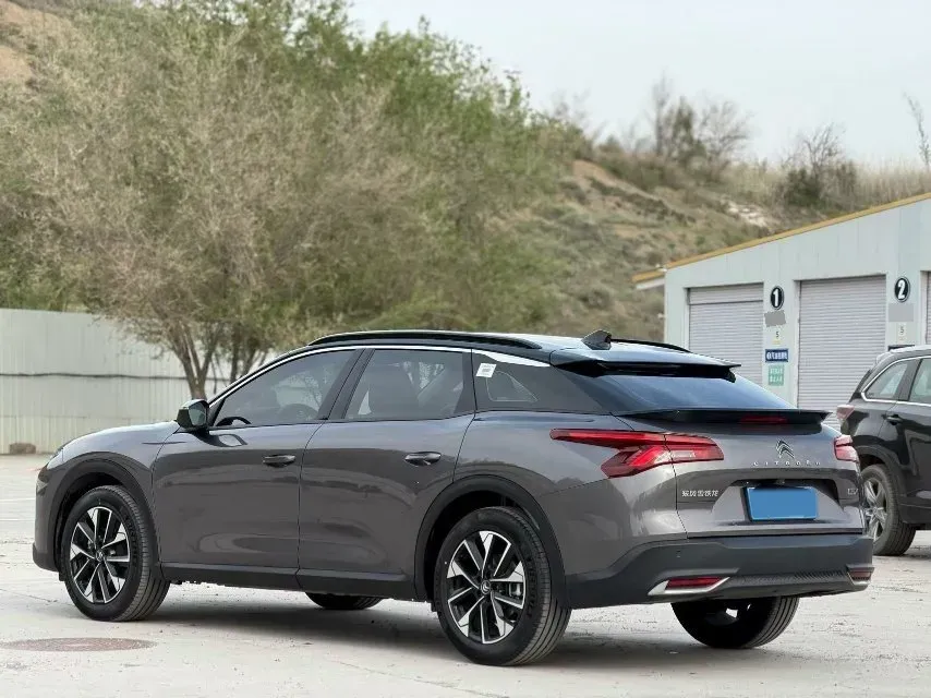 2023 Citroen C5 X 1.6T 175HP L4 8AT,autocango,china used car exporter,china ev exporter,chinese used car exporter,chinese used ev exporter