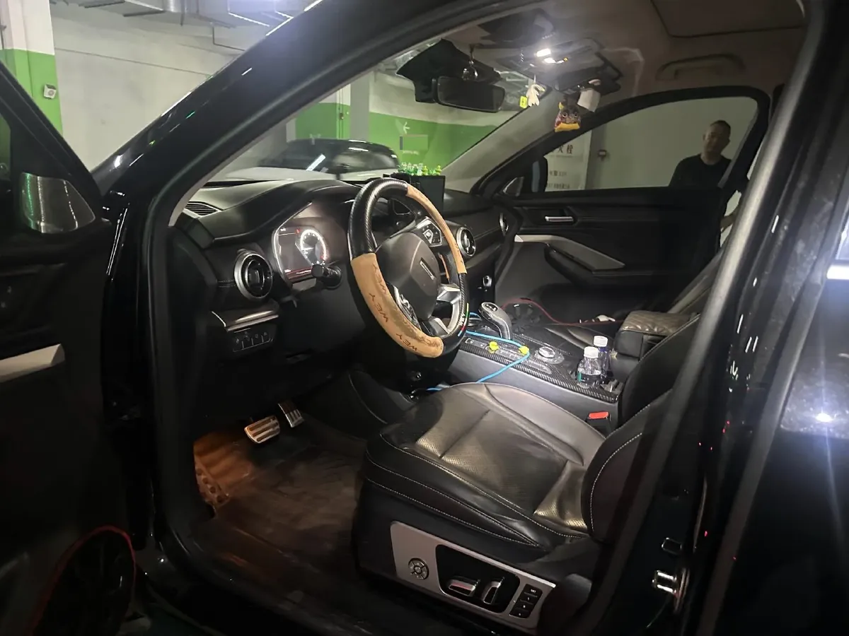 2018 WEY VV6 2.0T 197HP L4 7DCT,autocango,china used car exporter,china ev exporter,chinese used car exporter,chinese used ev exporter