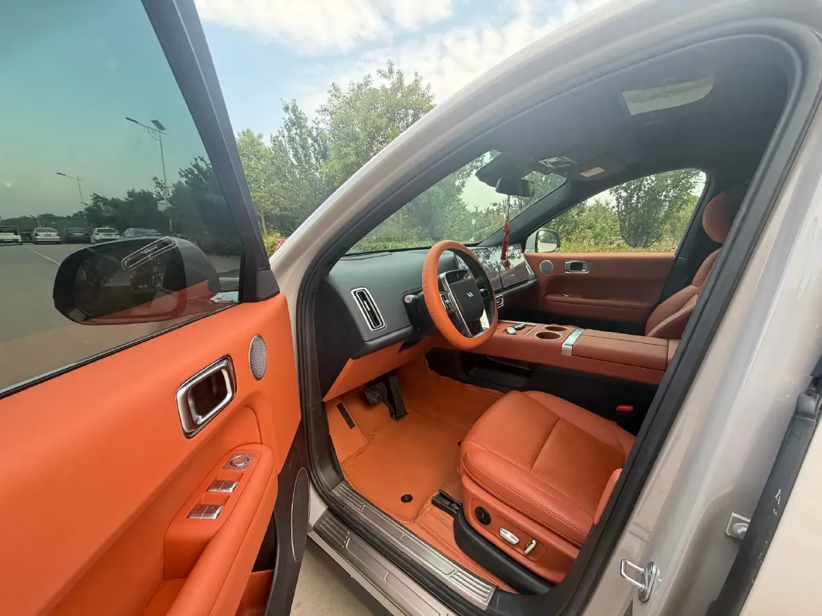 2024 Li L6 Range Extended 154HP L4 REEV 36.8KWH,autocango,china used car exporter,china ev exporter,chinese used car exporter,chinese used ev exporter