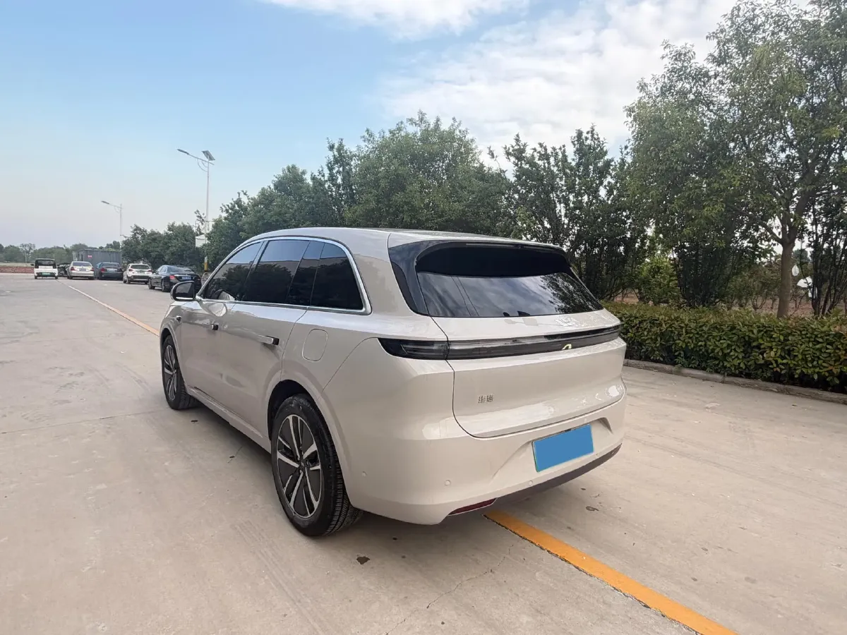 2024 Li L6 Range Extended 154HP L4 REEV 36.8KWH,autocango,china used car exporter,china ev exporter,chinese used car exporter,chinese used ev exporter