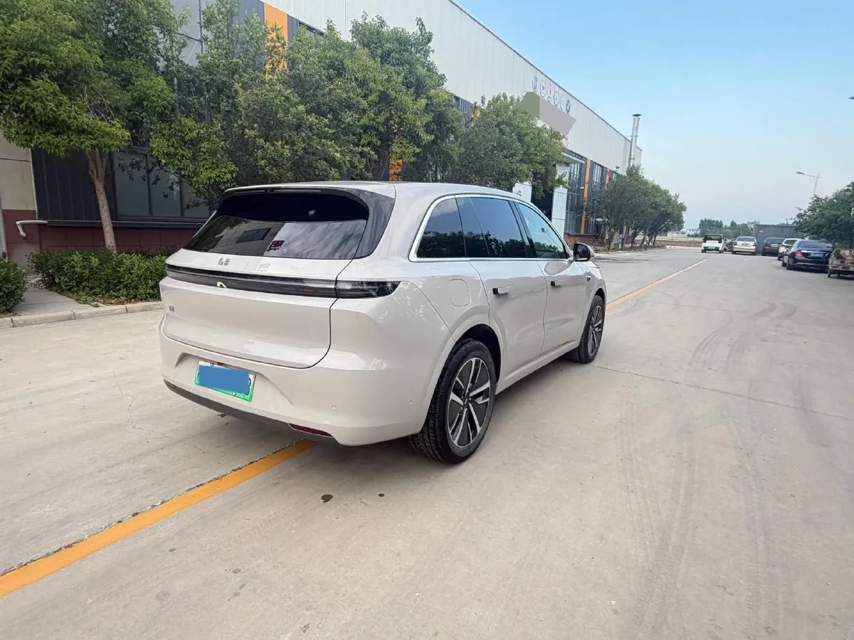 2024 Li L6 Range Extended 154HP L4 REEV 36.8KWH,autocango,china used car exporter,china ev exporter,chinese used car exporter,chinese used ev exporter