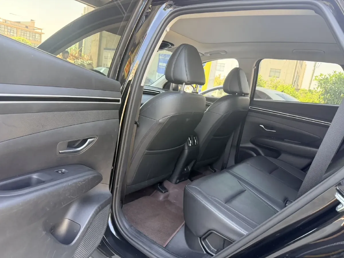 2023 Hyundai Tucson 1.5T 200HP L4 8AT,autocango,china used car exporter,china ev exporter,chinese used car exporter,chinese used ev exporter