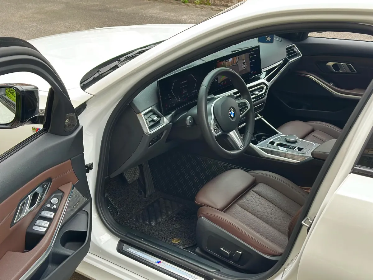 2024 BMW 3 Series 2.0T 184HP L4 8AT,autocango,china used car exporter,china ev exporter,chinese used car exporter,chinese used ev exporter