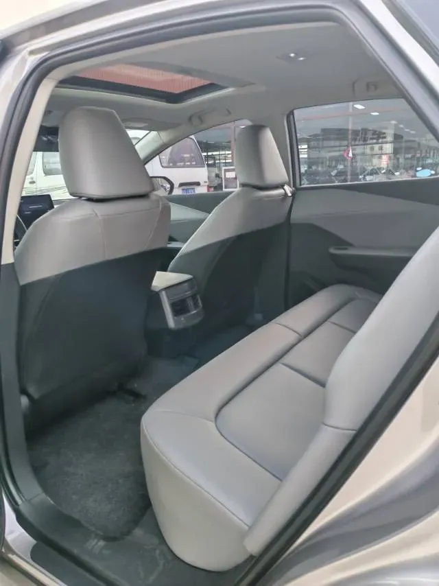 2024 Toyota bZ3 BEV 49.92KWH,autocango,china used car exporter,china ev exporter,chinese used car exporter,chinese used ev exporter