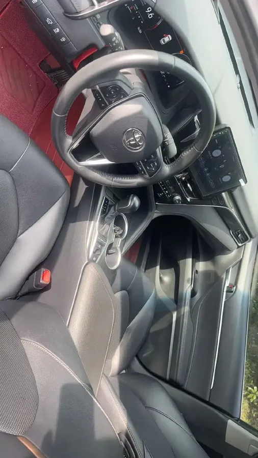2021 Toyota Camry 2.5L 209HP L4 8AT,autocango,china used car exporter,china ev exporter,chinese used car exporter,chinese used ev exporter