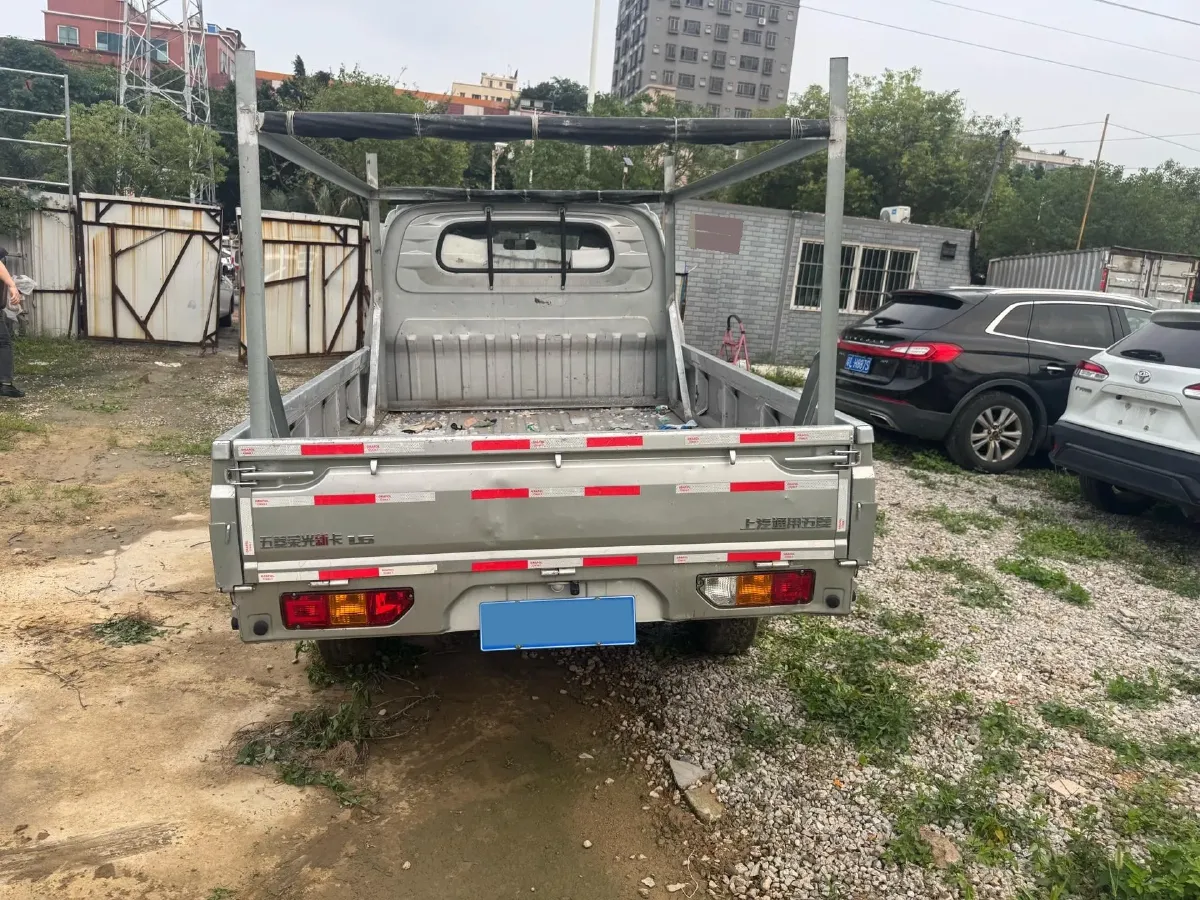 2023 WuLing RongGuang New Truck 1.5L 102HP L4 5MT,autocango,china used car exporter,china ev exporter,chinese used car exporter,chinese used ev exporter