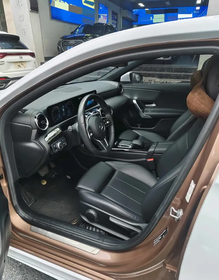 2020 Mercedes-Benz A Class 1.3T 136HP L4 7DCT,autocango,china used car exporter,china ev exporter,chinese used car exporter,chinese used ev exporter