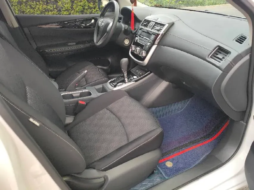 2023 Nissan Tiida 1.6L 122HP L4 CVT,autocango,china used car exporter,china ev exporter,chinese used car exporter,chinese used ev exporter