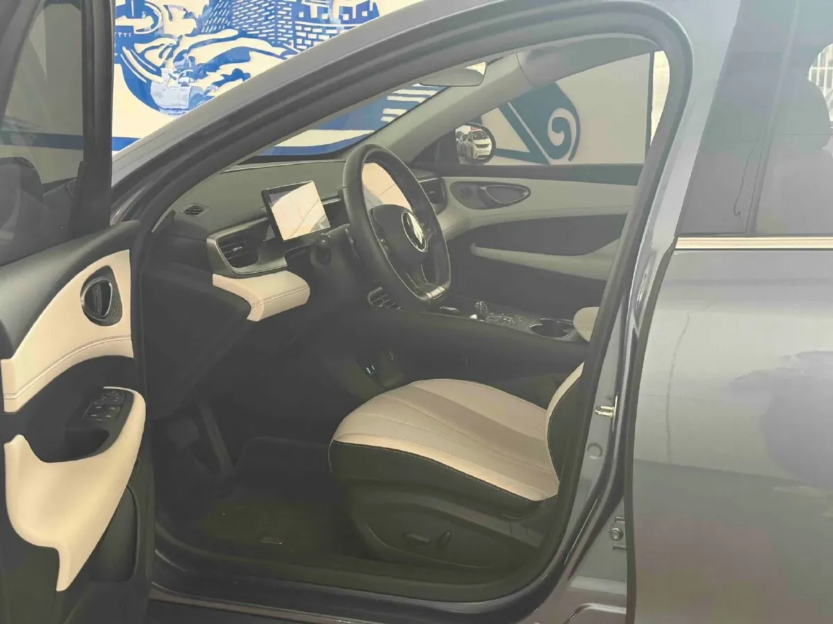 2025 BYD Seal05 DM-i 1.5L 101HP L4 E-CVT PHEV 15.87KWH,autocango,china used car exporter,china ev exporter,chinese used car exporter,chinese used ev exporter