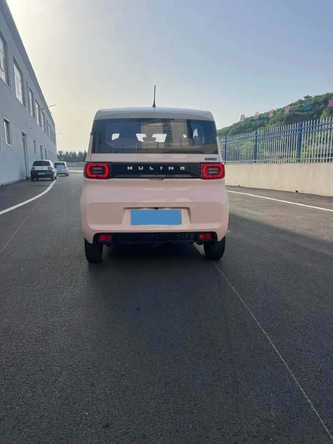 2021 WuLing HongGuang MINI EV BEV 13.9KWH,autocango,china used car exporter,china ev exporter,chinese used car exporter,chinese used ev exporter