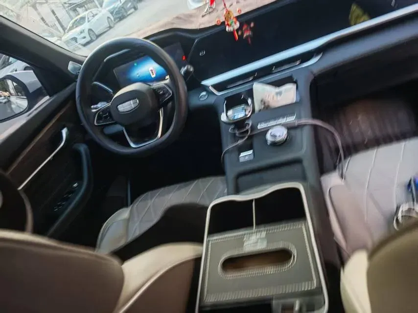 2025 Geely Monjaro 2.0T 238HP L4 8AT,autocango,china used car exporter,china ev exporter,chinese used car exporter,chinese used ev exporter