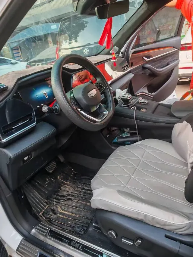 2025 Geely Monjaro 2.0T 238HP L4 8AT,autocango,china used car exporter,china ev exporter,chinese used car exporter,chinese used ev exporter