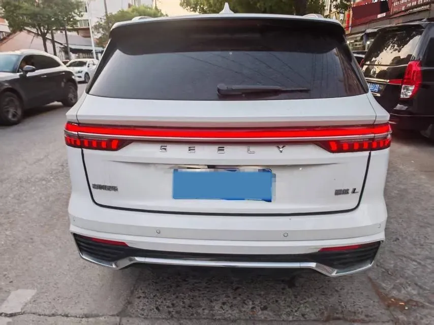 2025 Geely Monjaro 2.0T 238HP L4 8AT,autocango,china used car exporter,china ev exporter,chinese used car exporter,chinese used ev exporter