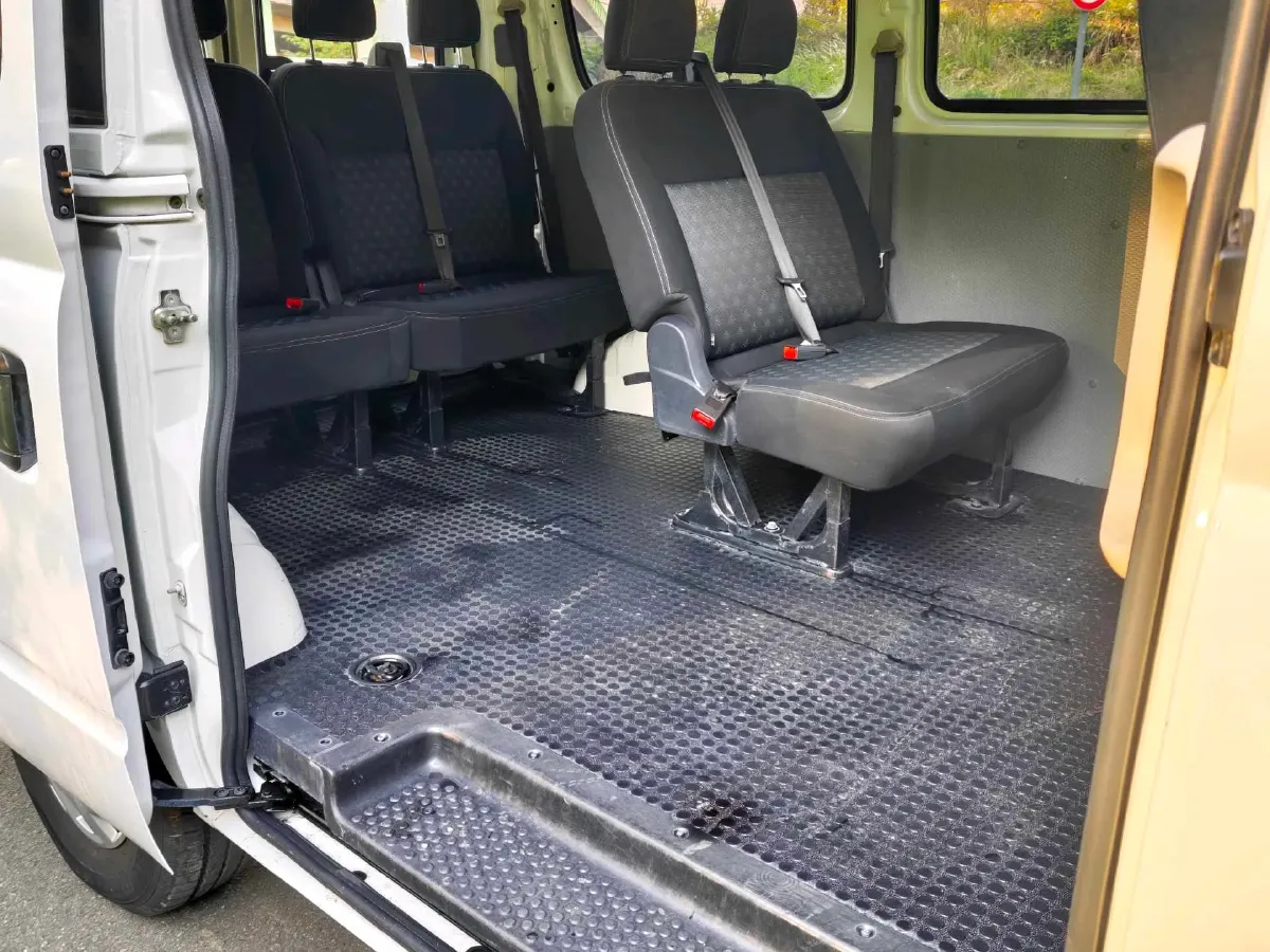 2015 MAXUS XinTu V80 2.5T 136HP L4 5MT,autocango,china used car exporter,china ev exporter,chinese used car exporter,chinese used ev exporter