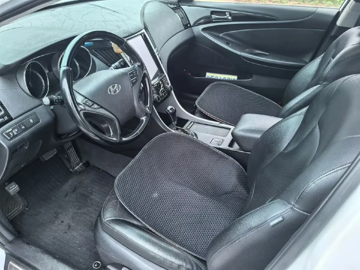 2014 Hyundai Sonata 2.4L 180HP L4 6AT,autocango,china used car exporter,china ev exporter,chinese used car exporter,chinese used ev exporter