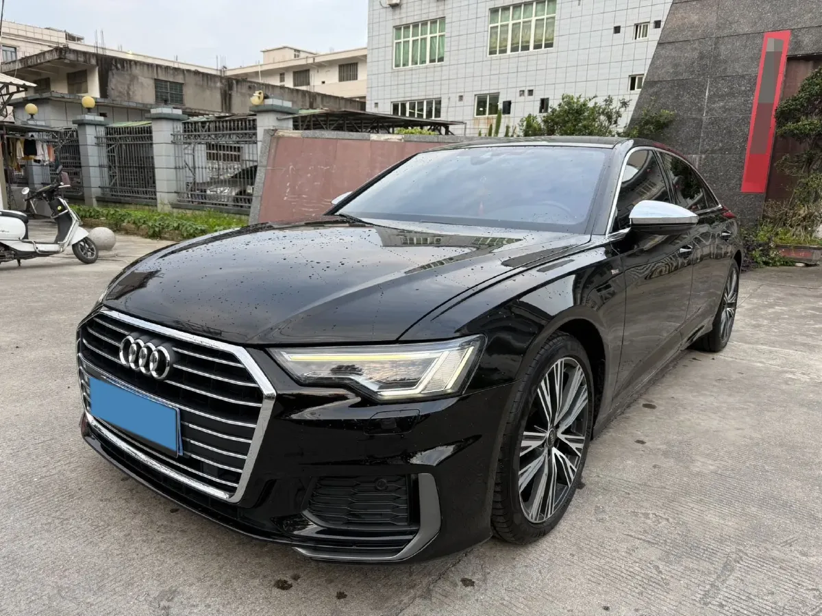 2022 Audi A6L 2.0T 190HP L4 7DCT,autocango,china used car exporter,china ev exporter,chinese used car exporter,chinese used ev exporter