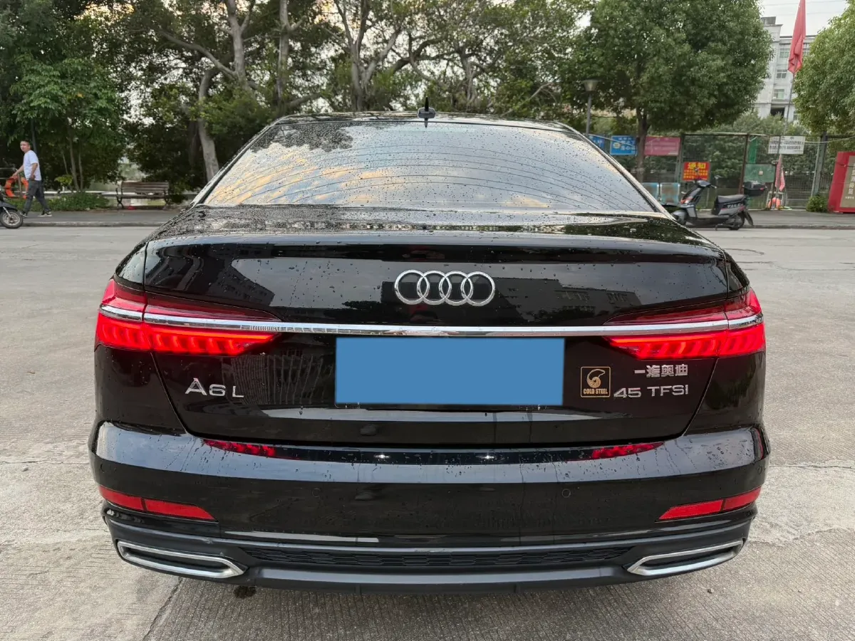 2022 Audi A6L 2.0T 190HP L4 7DCT,autocango,china used car exporter,china ev exporter,chinese used car exporter,chinese used ev exporter
