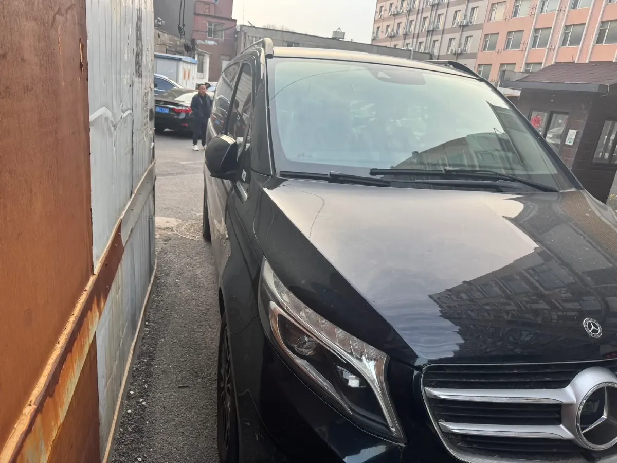 2018 Mercedes-Benz V Class 2.0T 211HP L4 7AT,autocango,china used car exporter,china ev exporter,chinese used car exporter,chinese used ev exporter