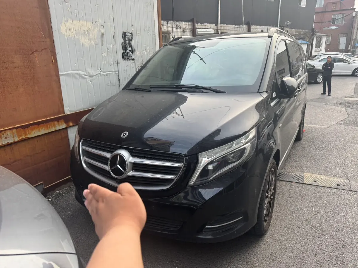 2018 Mercedes-Benz V Class 2.0T 211HP L4 7AT,autocango,china used car exporter,china ev exporter,chinese used car exporter,chinese used ev exporter