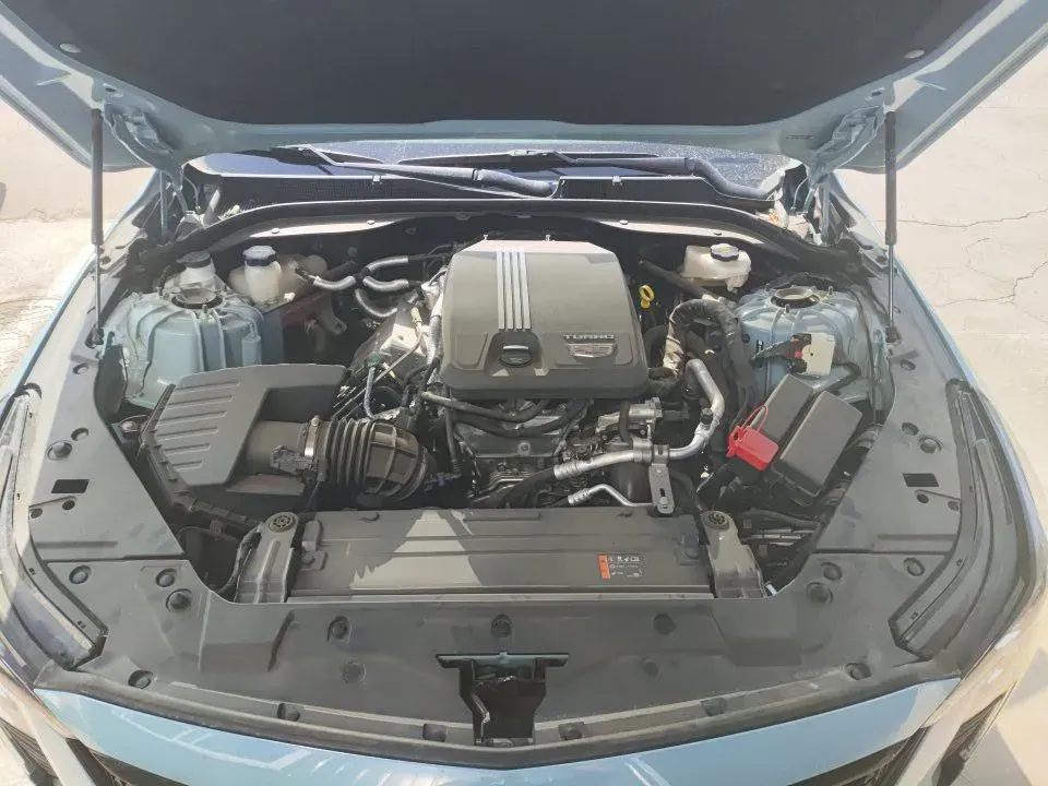 2025 Cadillac CT5 2.0T 237HP L4 10AT,autocango,china used car exporter,china ev exporter,chinese used car exporter,chinese used ev exporter