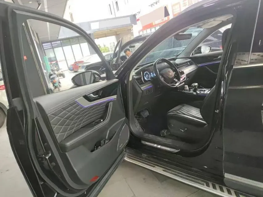 2022 HongQi HS5 2.0T 224HP L4 6AT,autocango,china used car exporter,china ev exporter,chinese used car exporter,chinese used ev exporter