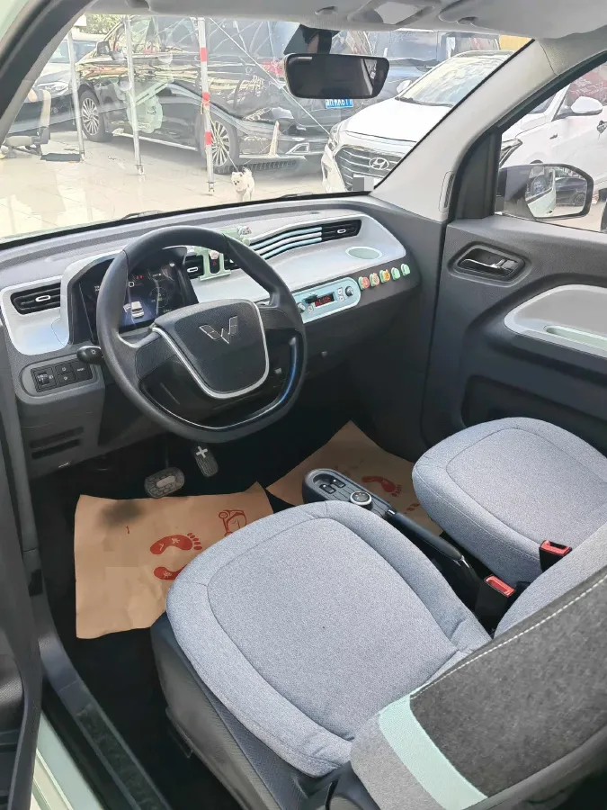 2021 WuLing HongGuang MINI EV BEV 13.9KWH,autocango,china used car exporter,china ev exporter,chinese used car exporter,chinese used ev exporter