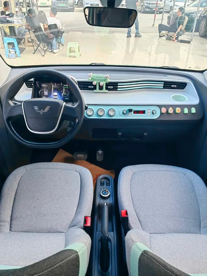 2021 WuLing HongGuang MINI EV BEV 13.9KWH,autocango,china used car exporter,china ev exporter,chinese used car exporter,chinese used ev exporter