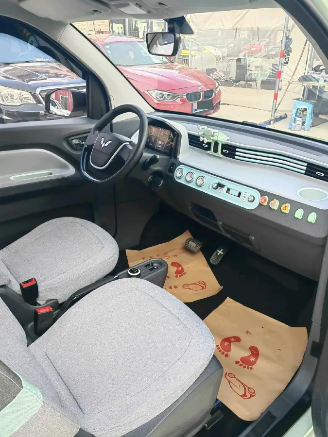 2021 WuLing HongGuang MINI EV BEV 13.9KWH,autocango,china used car exporter,china ev exporter,chinese used car exporter,chinese used ev exporter