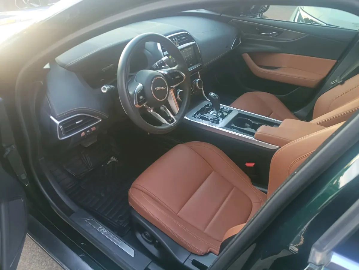 2022 Jaguar XEL 2.0T 250HP L4 8AT,autocango,china used car exporter,china ev exporter,chinese used car exporter,chinese used ev exporter