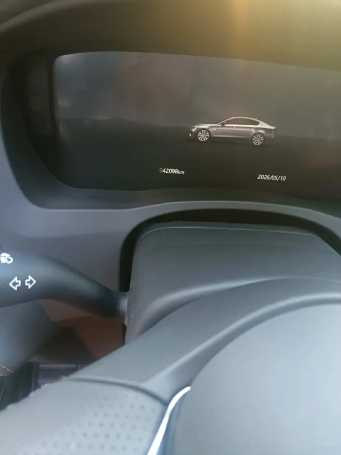 2022 Jaguar XEL 2.0T 250HP L4 8AT,autocango,china used car exporter,china ev exporter,chinese used car exporter,chinese used ev exporter